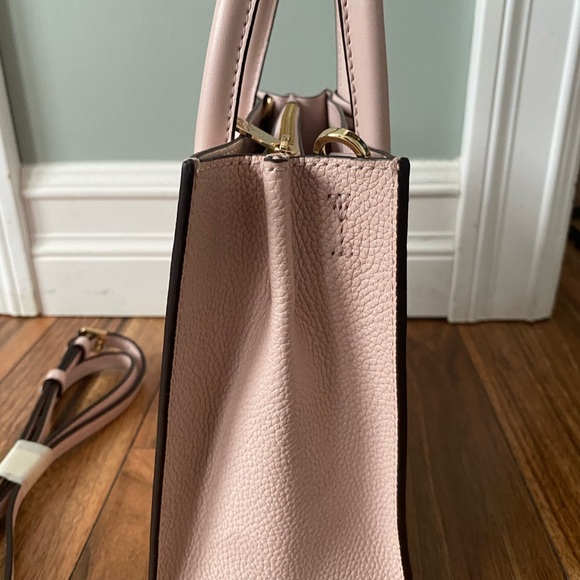 Michael Kors Pebbled Leather Crossbody Bag ( Pink Blush Color) - Picture 9 of 10